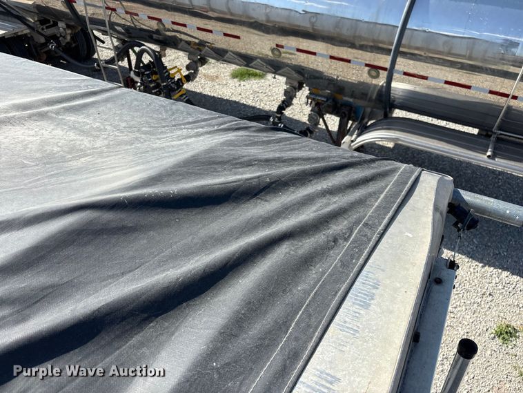 image for item FG0542 2008 Cornhusker Ultra-Lite grain trailer