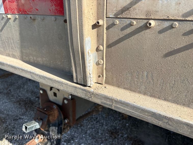 image for item FG0542 2008 Cornhusker Ultra-Lite grain trailer
