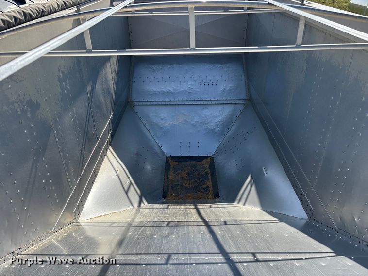 image for item FG0542 2008 Cornhusker Ultra-Lite grain trailer