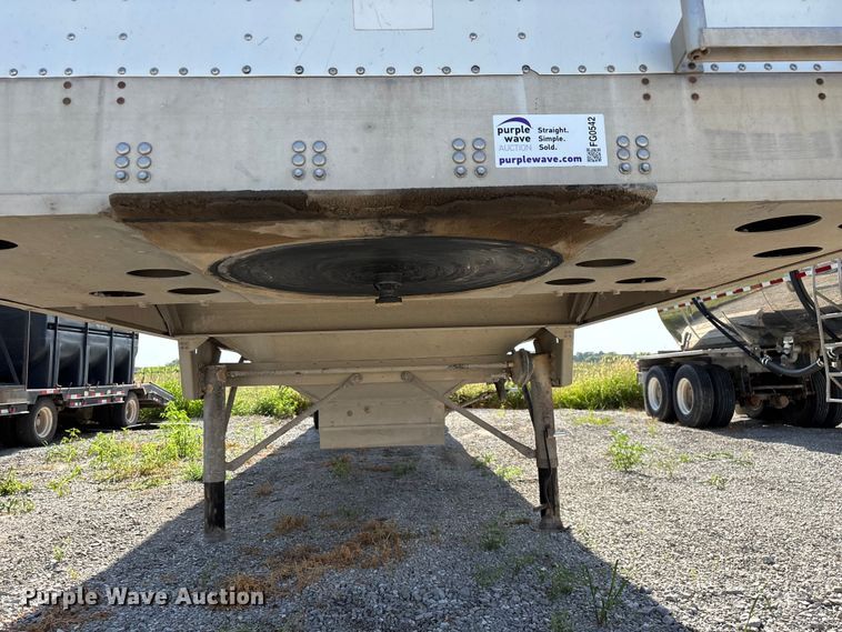 image for item FG0542 2008 Cornhusker Ultra-Lite grain trailer