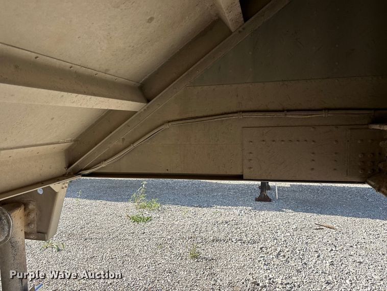 image for item FG0542 2008 Cornhusker Ultra-Lite grain trailer