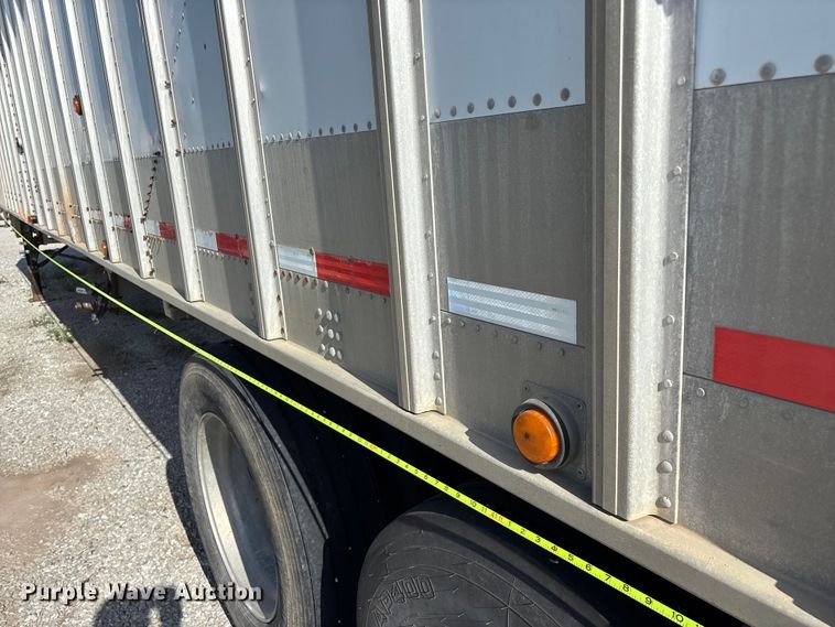 image for item FG0542 2008 Cornhusker Ultra-Lite grain trailer