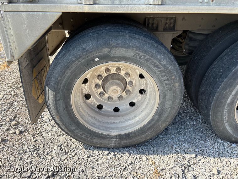 image for item FG0542 2008 Cornhusker Ultra-Lite grain trailer