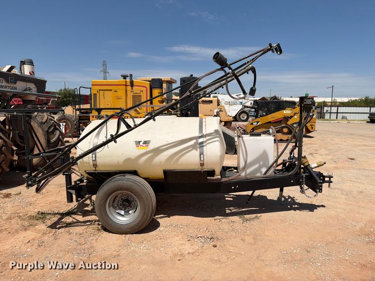 image for item FI0369 Wylie sprayer trailer