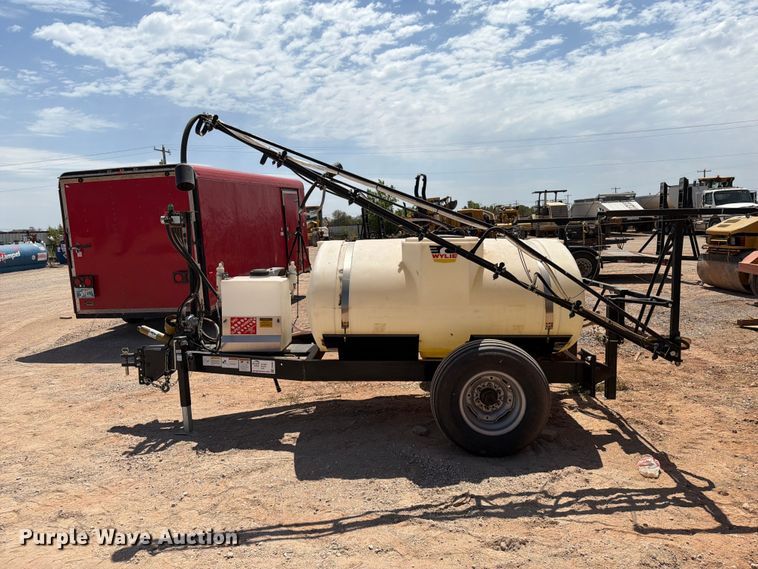 image for item FI0369 Wylie sprayer trailer