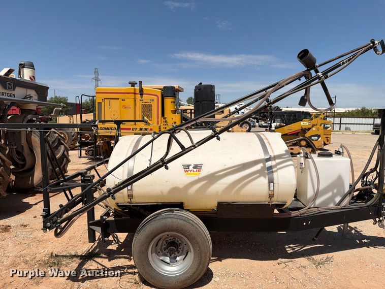 image for item FI0369 Wylie sprayer trailer