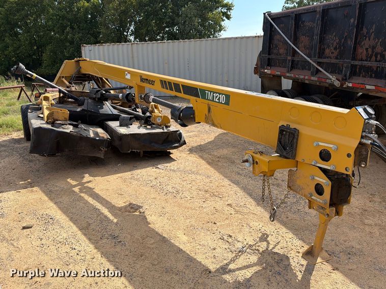image for item FI0379 2024 Vermeer TM1210 disc mower