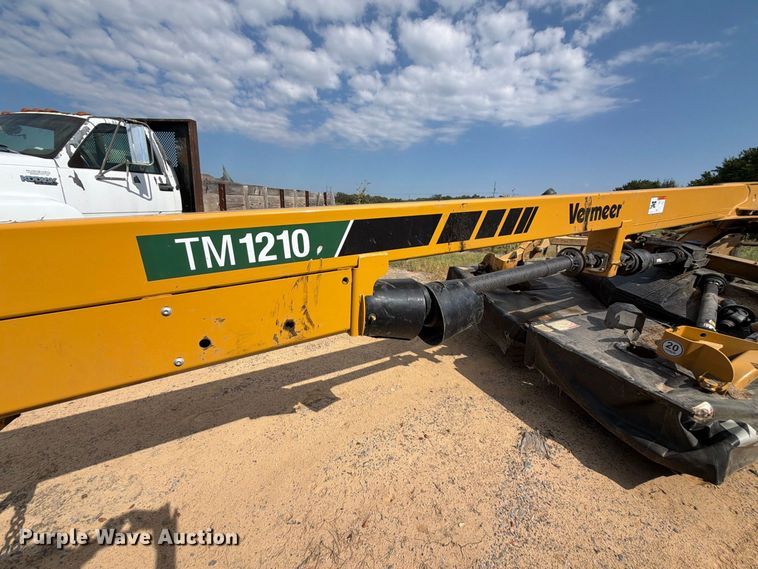 image for item FI0379 2024 Vermeer TM1210 disc mower