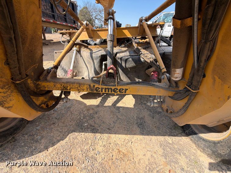 image for item FI0379 2024 Vermeer TM1210 disc mower