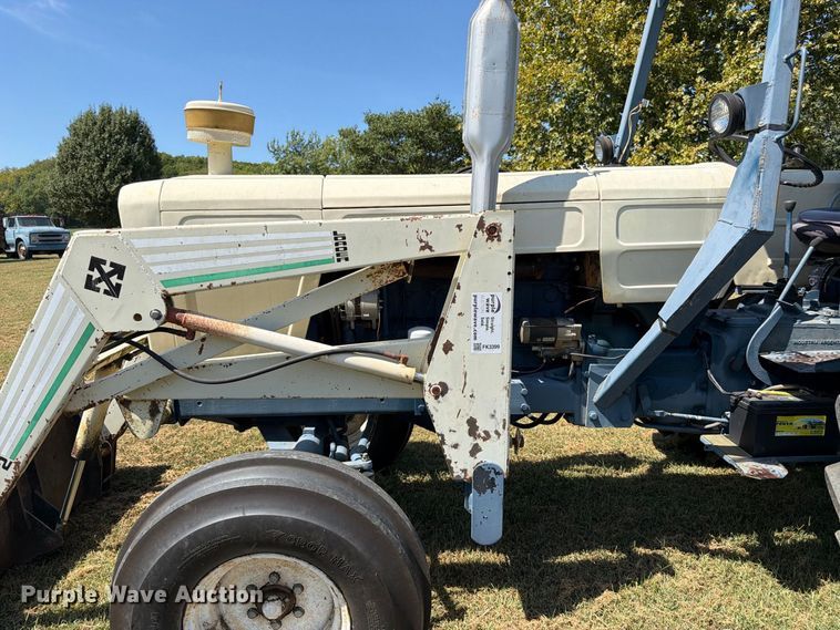 image for item FK3399 Fiat 900E tractor