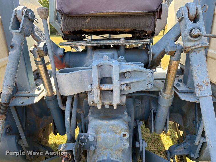 image for item FK3399 Fiat 900E tractor