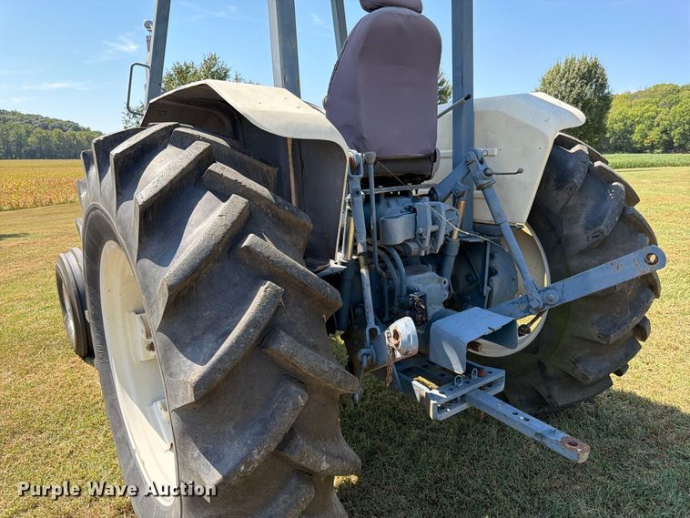 image for item FK3399 Fiat 900E tractor