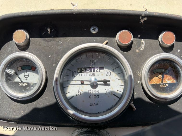 image for item FK3399 Fiat 900E tractor