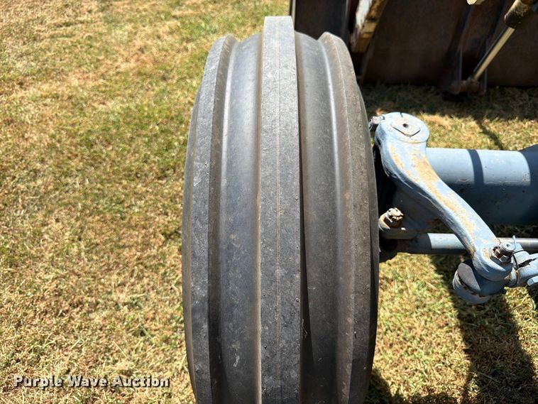 image for item FK3399 Fiat 900E tractor