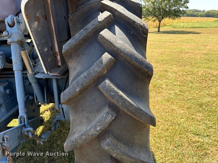 image for item FK3399 Fiat 900E tractor