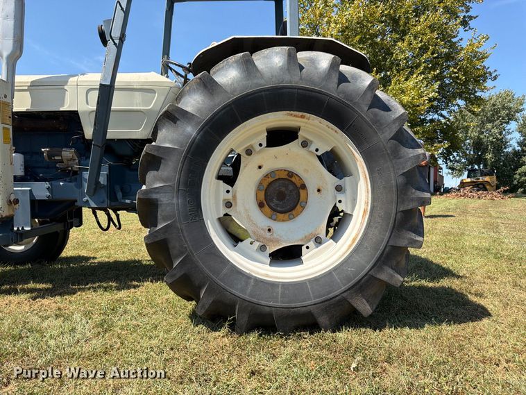 image for item FK3399 Fiat 900E tractor
