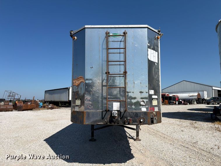 image for item FK4063 2004 Peerless walking floor trailer
