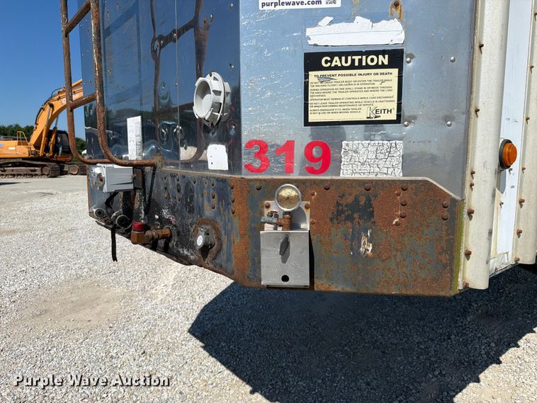 image for item FK4063 2004 Peerless walking floor trailer