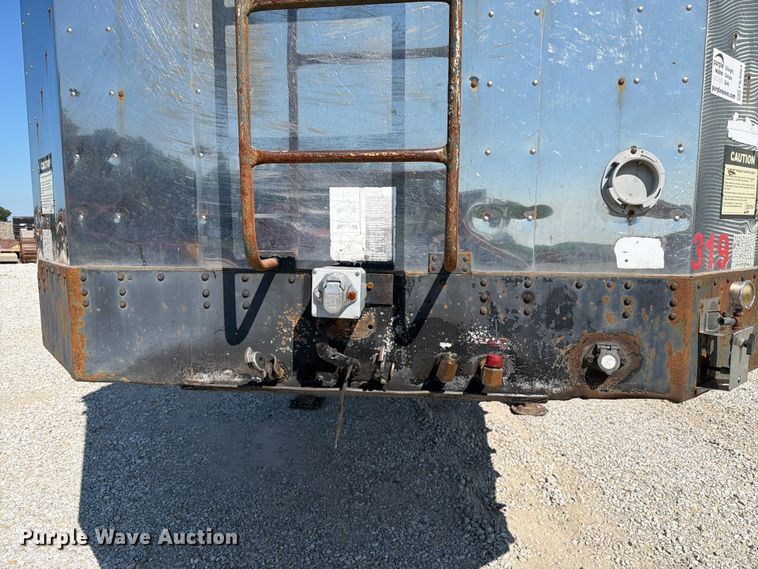 image for item FK4063 2004 Peerless walking floor trailer