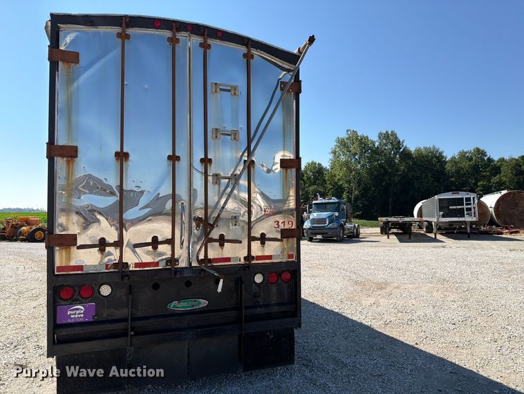 image for item FK4063 2004 Peerless walking floor trailer