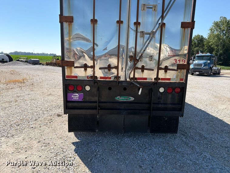 image for item FK4063 2004 Peerless walking floor trailer