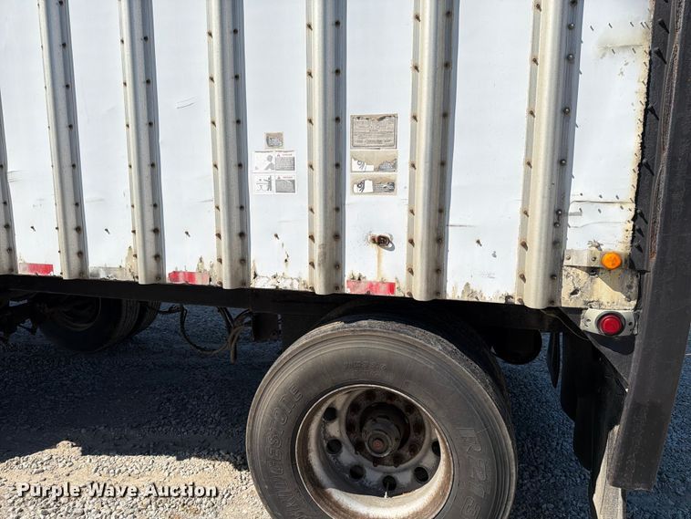 image for item FK4063 2004 Peerless walking floor trailer