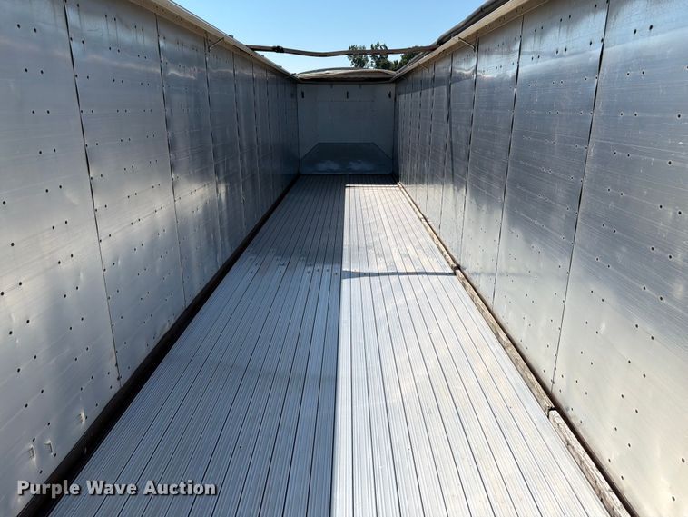 image for item FK4063 2004 Peerless walking floor trailer