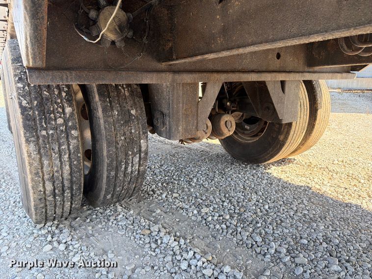 image for item FK4063 2004 Peerless walking floor trailer