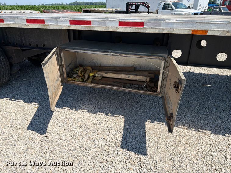 image for item FK4071 2006 Transcraft flatbed trailer