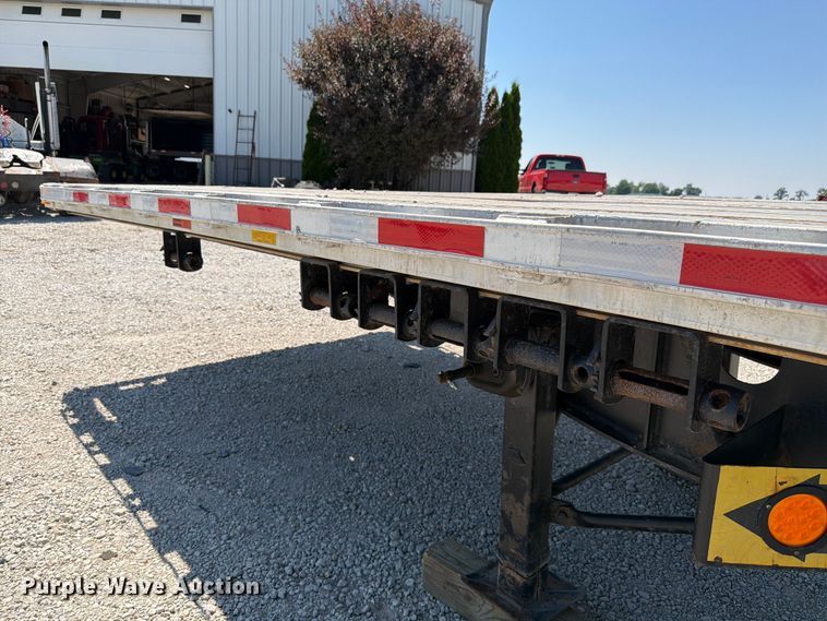 image for item FK4071 2006 Transcraft flatbed trailer