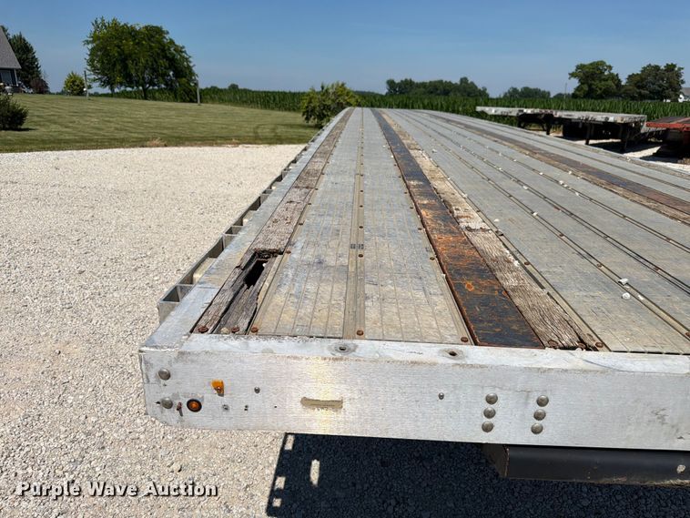 image for item FK4071 2006 Transcraft flatbed trailer