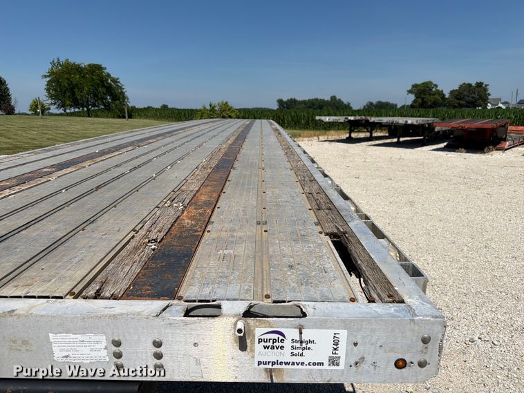 image for item FK4071 2006 Transcraft flatbed trailer