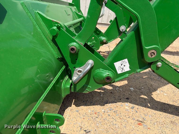 image for item FK5098 2022 John Deere 620R loader