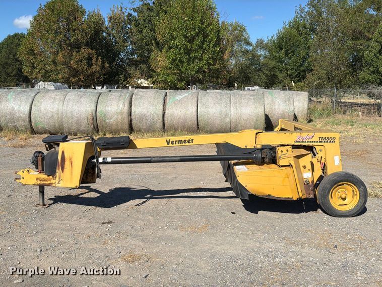 image for item FK5110 2007 Vermeer Rebel TM800 disc mower