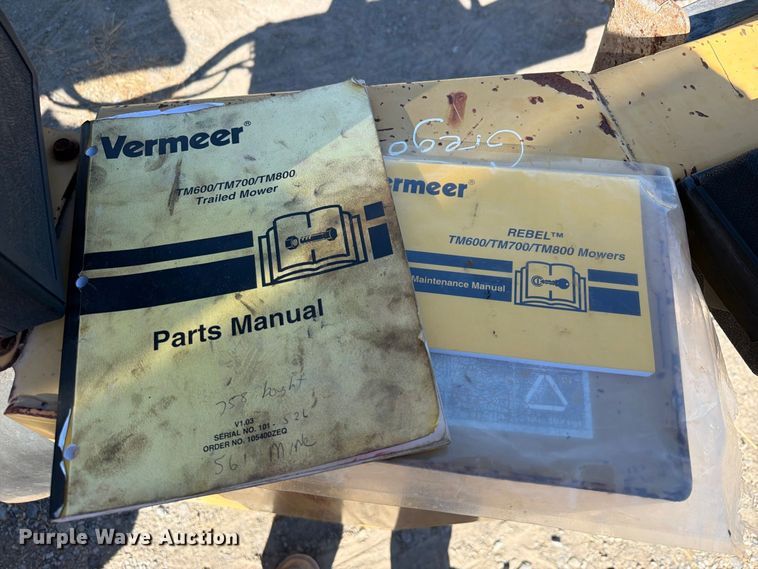 image for item FK5110 2007 Vermeer Rebel TM800 disc mower