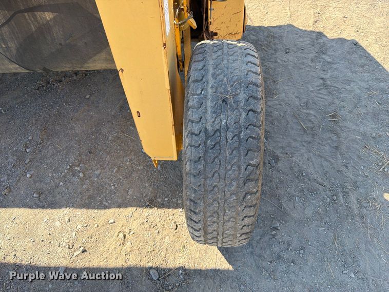 image for item FK5110 2007 Vermeer Rebel TM800 disc mower