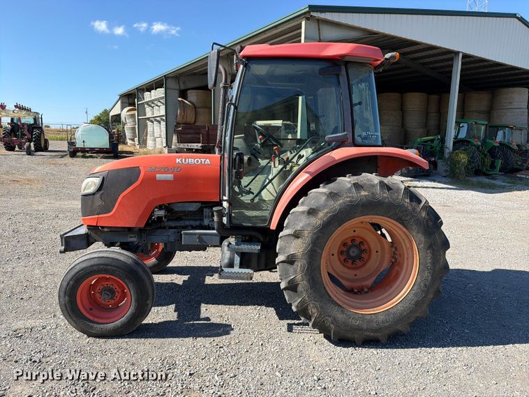 image for item FK5111 2006 Kubota M7040F tractor