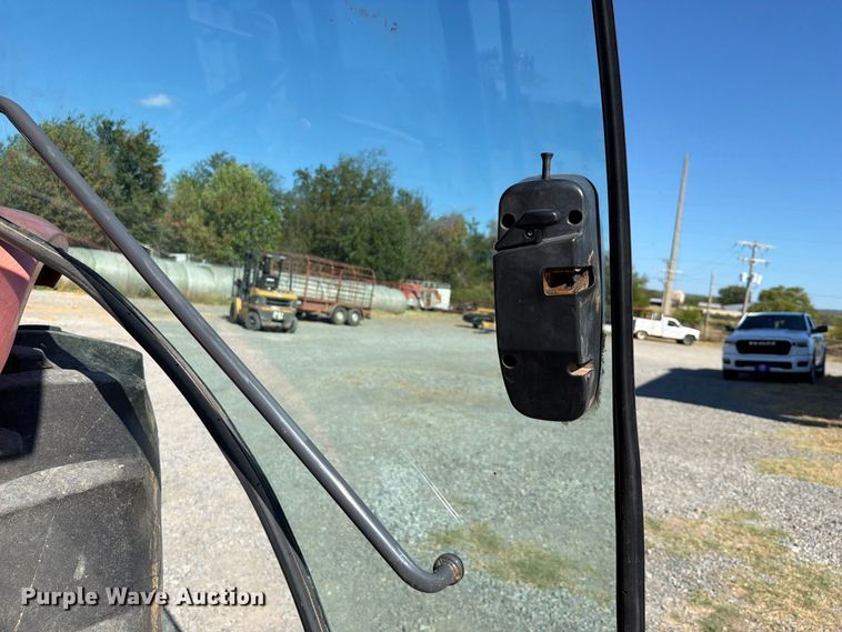 image for item FK5111 2006 Kubota M7040F tractor