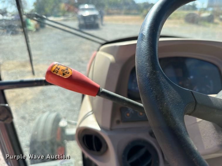 image for item FK5111 2006 Kubota M7040F tractor