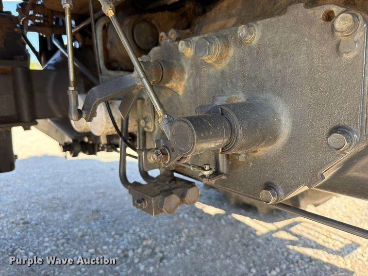 image for item FK5111 2006 Kubota M7040F tractor