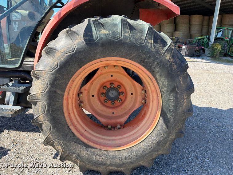 image for item FK5111 2006 Kubota M7040F tractor