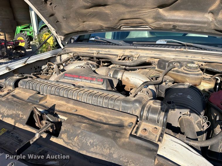 image for item FK5121 2003 Ford F550 flatbed truck