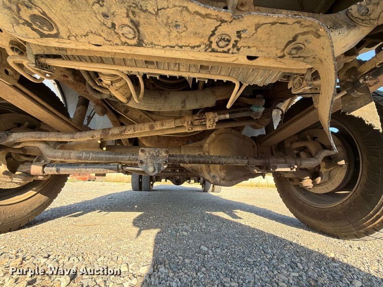 image for item FK5121 2003 Ford F550 flatbed truck