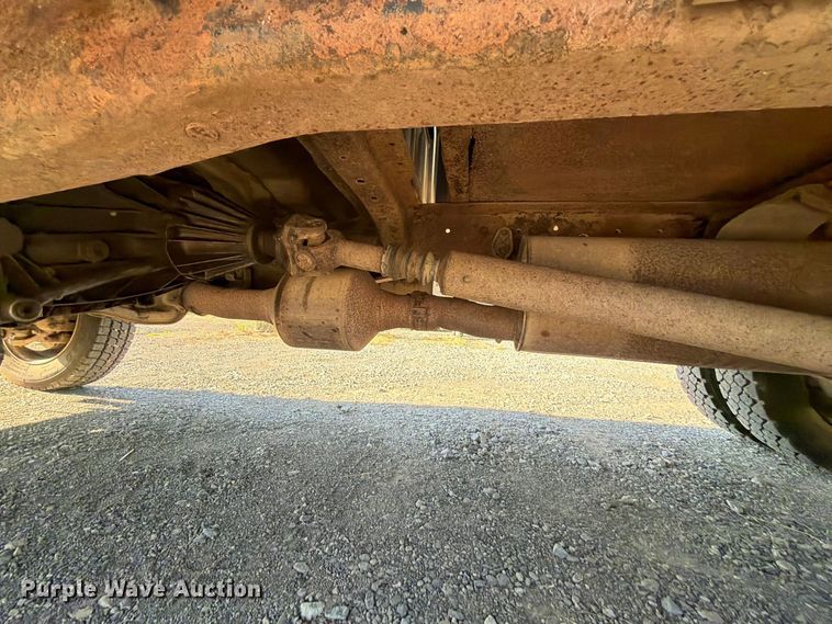 image for item FK5121 2003 Ford F550 flatbed truck
