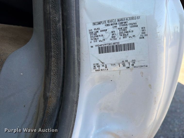 image for item FK5121 2003 Ford F550 flatbed truck