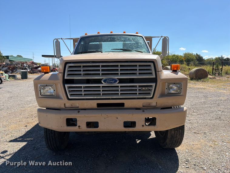 image for item FK5122 1992 Ford F700 dump flatbed truck
