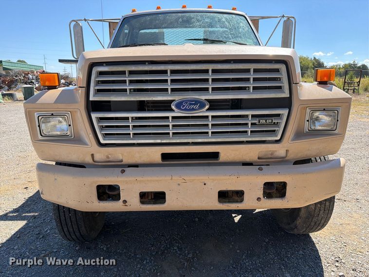 image for item FK5122 1992 Ford F700 dump flatbed truck