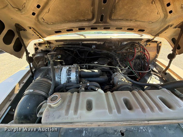 image for item FK5122 1992 Ford F700 dump flatbed truck