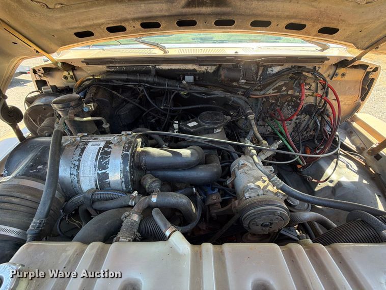 image for item FK5122 1992 Ford F700 dump flatbed truck