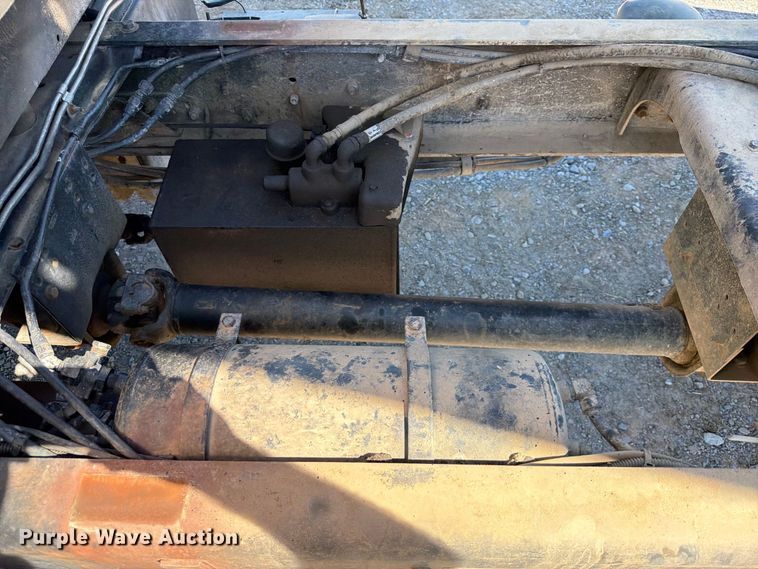 image for item FK5122 1992 Ford F700 dump flatbed truck